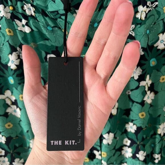 The Kit. Cobie Midi Shirtdress in Green Primrose - Picture 8 of 11